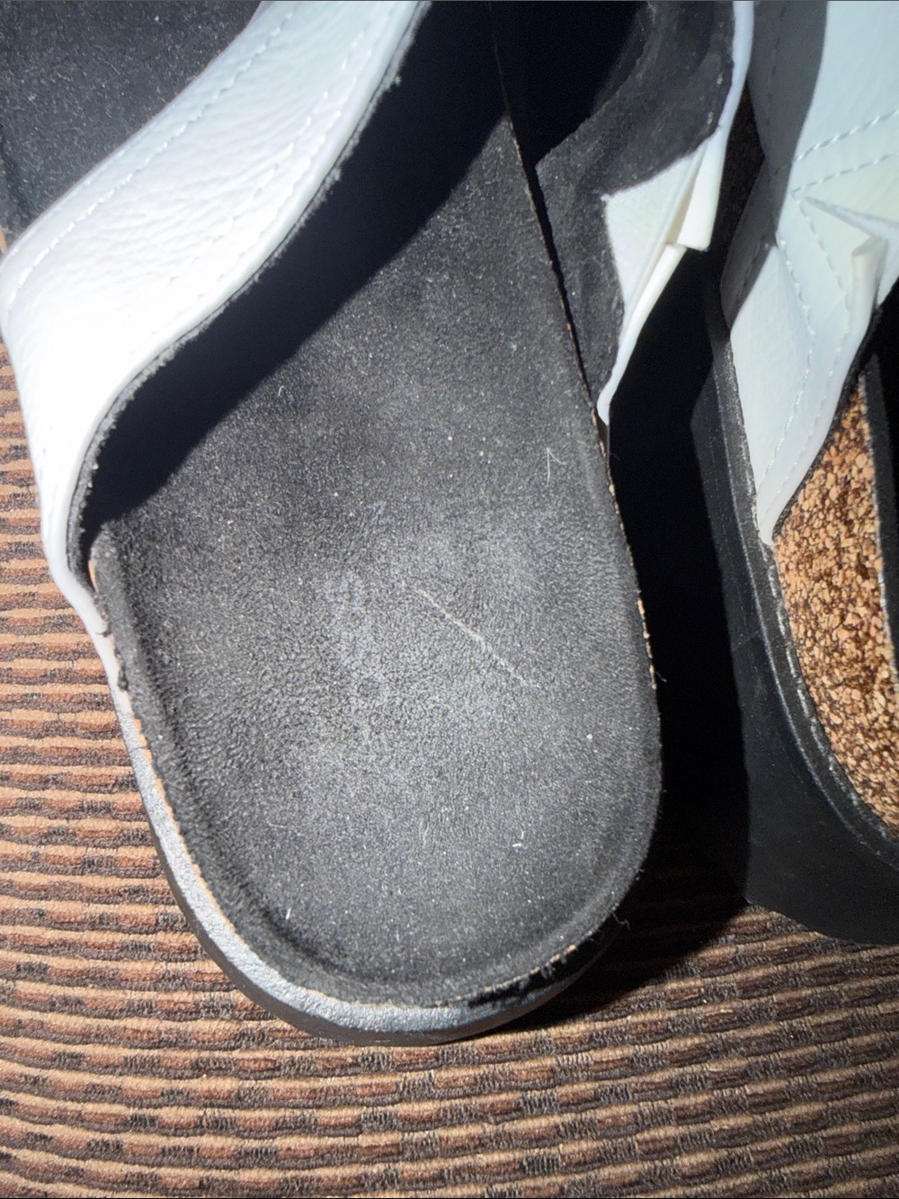 ASOS DESIGN Freefall toe post flat sandals - Picture 4 of 6